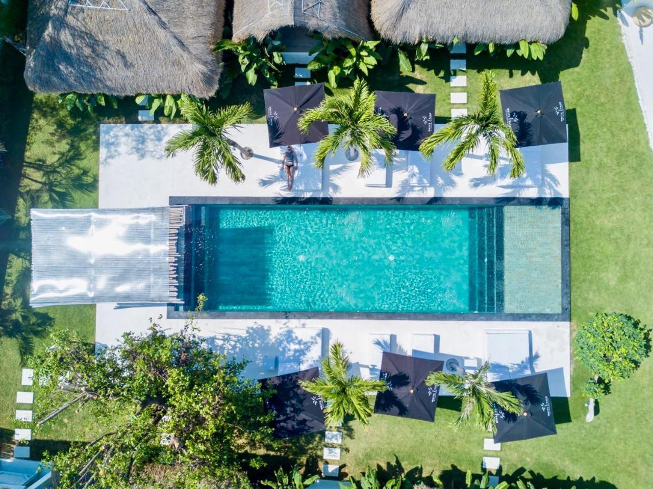 White Palm Uluwatu Bali Hotel